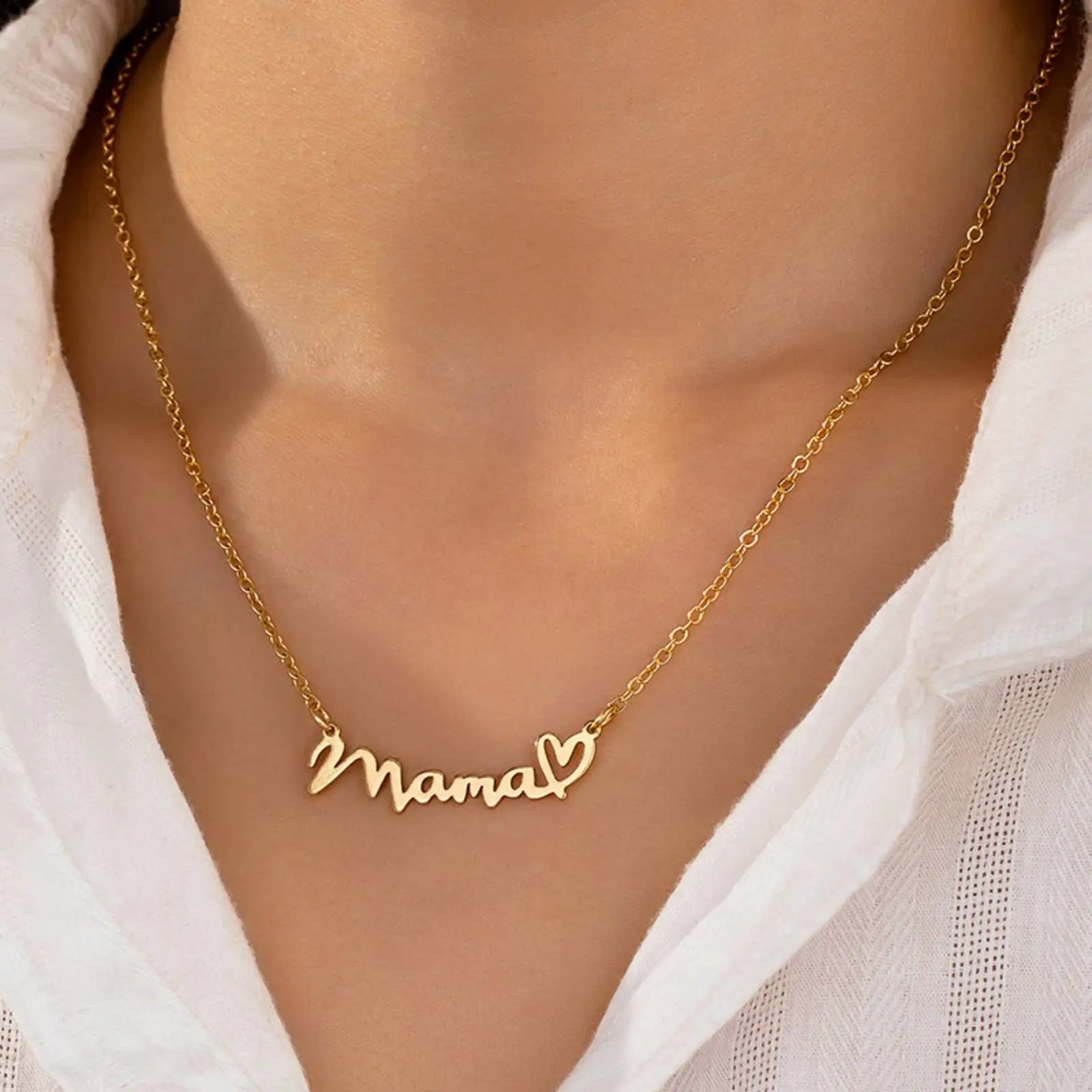 Mother's Day Mama Pendant Necklace